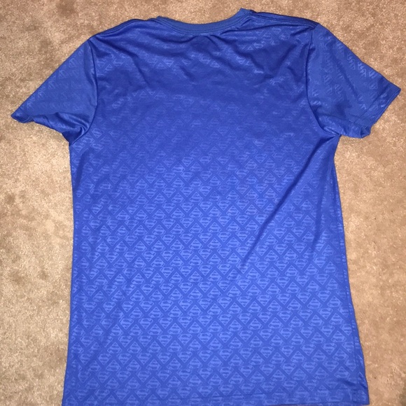 Superman T-Shirt - Picture 3 of 3